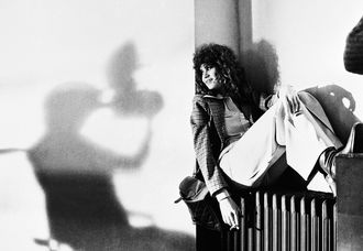 angelo_novi_maria_schneider_in_der_letzte_tango_in_paris_regisseur_bernardo_bertolucci_1972_fotografie_auf_barytpapier_40x60_cm_anf_2_330x1000_q80