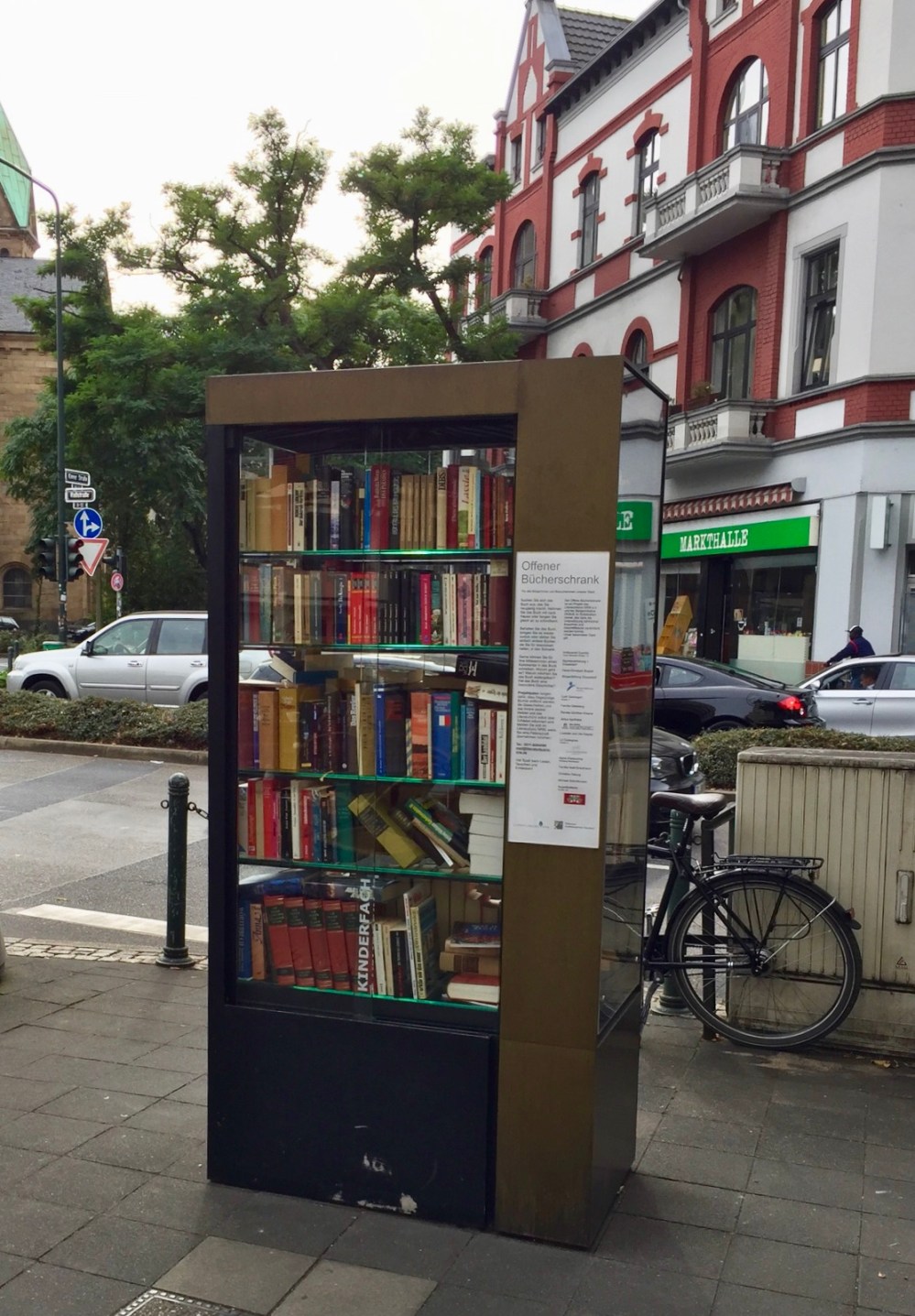 6774F9B6-AB73-44E9-A8D8-43CDADAA6C8C