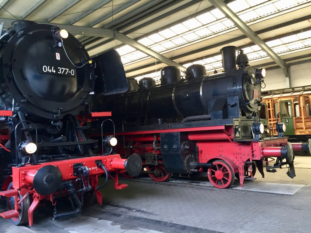 AB552D73-4C98-4E9E-96EE-7D4B8F05FBC1