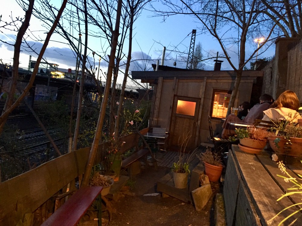 5E54F056-F5AE-4C98-B4CE-F2FC46F62D43