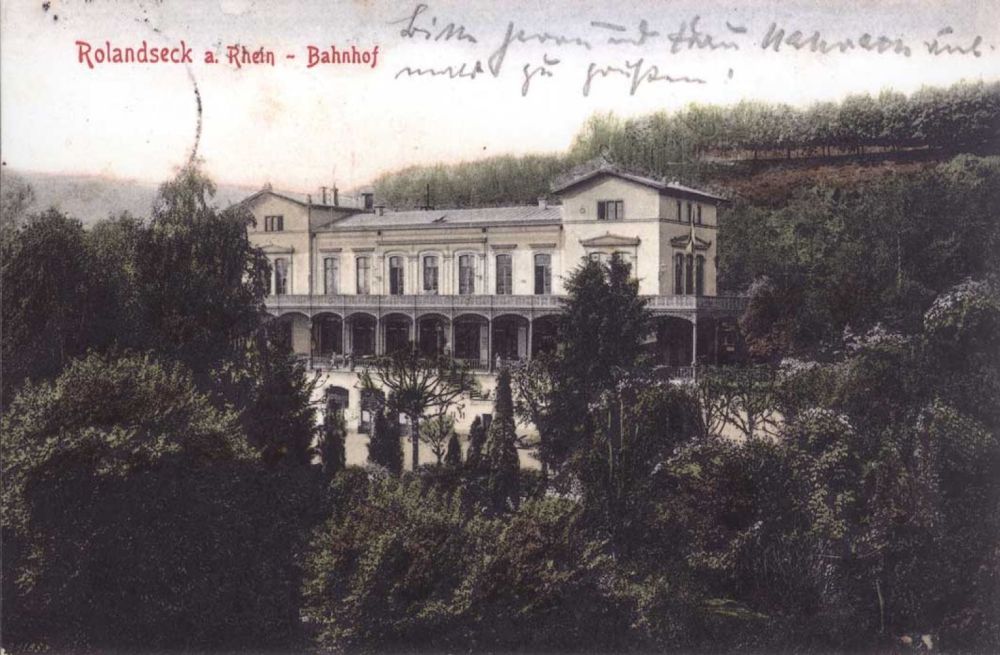 54450947-D81A-41A5-B72D-347104414DC3