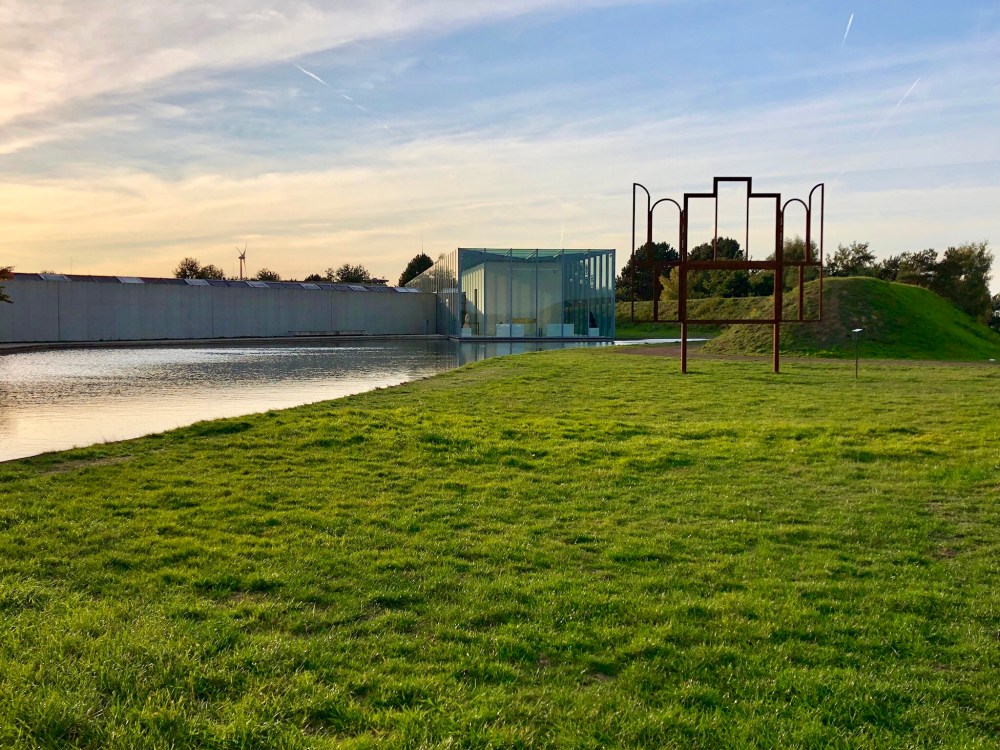 3B5DAF8B-F86D-4F51-872C-7EAFEF462CEA