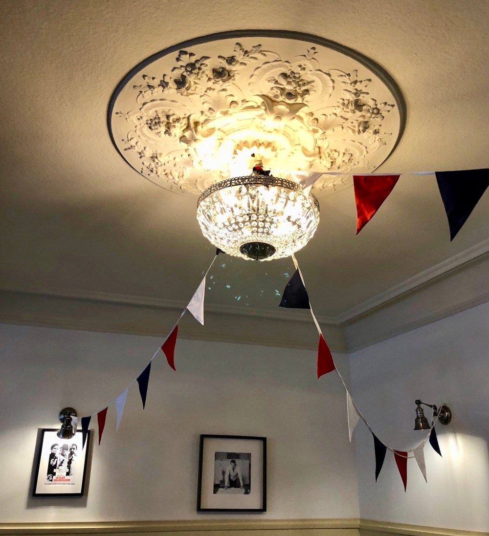 8BB681D8-DF95-42A5-B975-1DAC9B79BCCD