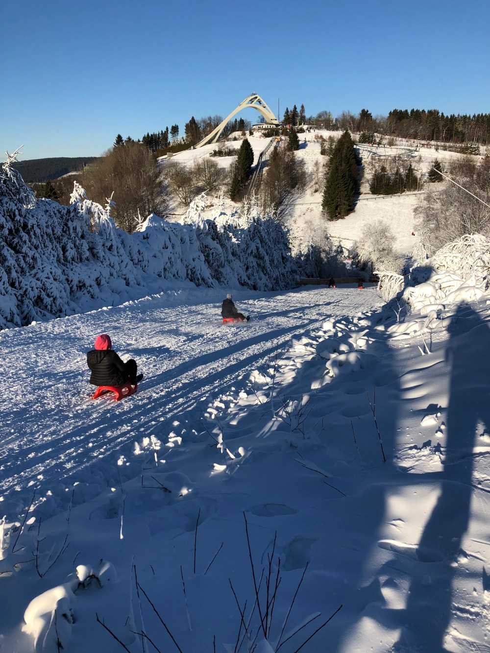 40dc08fb-be17-40a0-ad72-86ca51013528