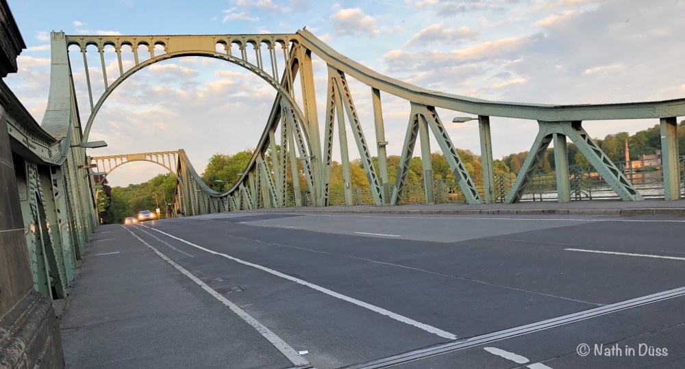 9DE748E9-66EB-4EAB-A9AD-F0942A70C129