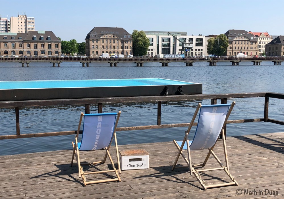 F9A3AAF5-0680-48FD-B960-BF0B750BA67F