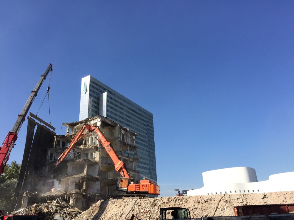 321BBBA2-3002-410B-BD72-F44E49B5BE4E