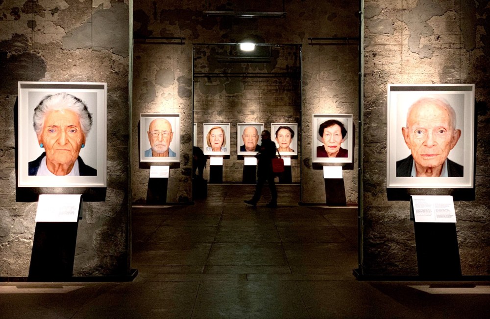 B2B5CB0E-F913-403F-AC5D-C1F7AA662301