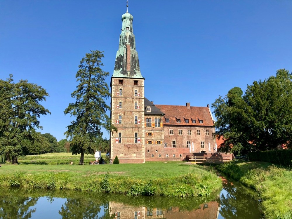 013E5637-D04C-4D1A-9FB8-C3B0A8C6793D