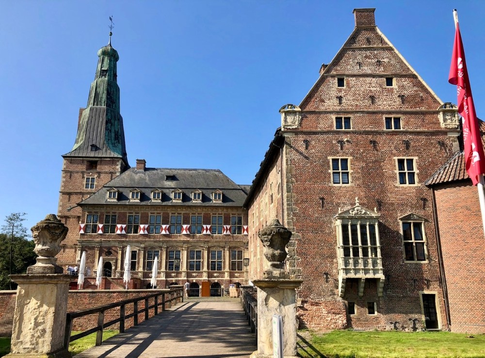 22F972BD-856C-4419-8284-C65742A8D60F