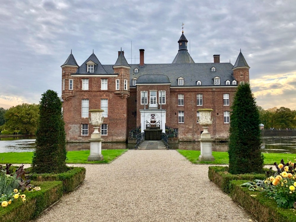 C957C8A8-4D50-4FEF-BF91-0ABA17E796B7