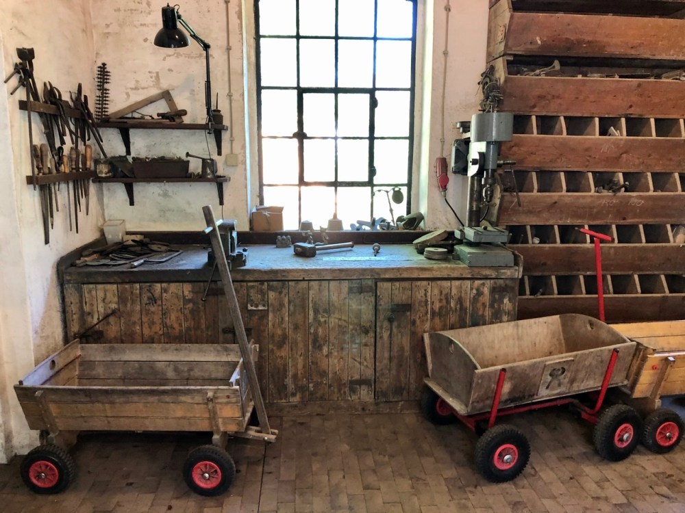 2DDD3D6A-E108-40D1-9FE9-D22B3ACAB6AF