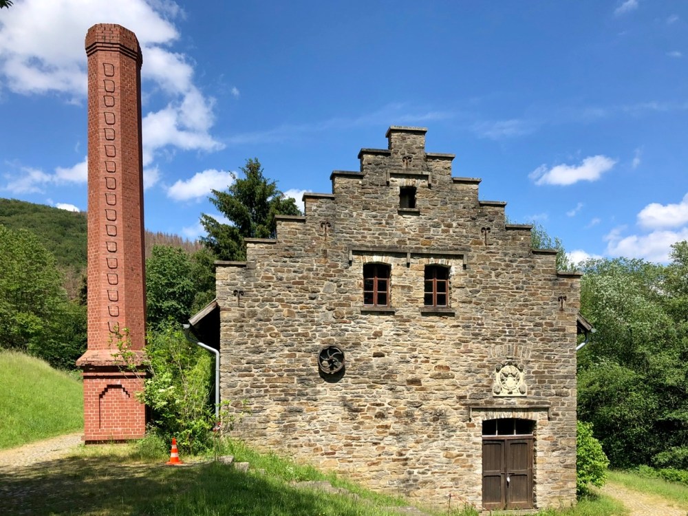 BC3A919B-FF59-403D-96DC-FE274F2B5533