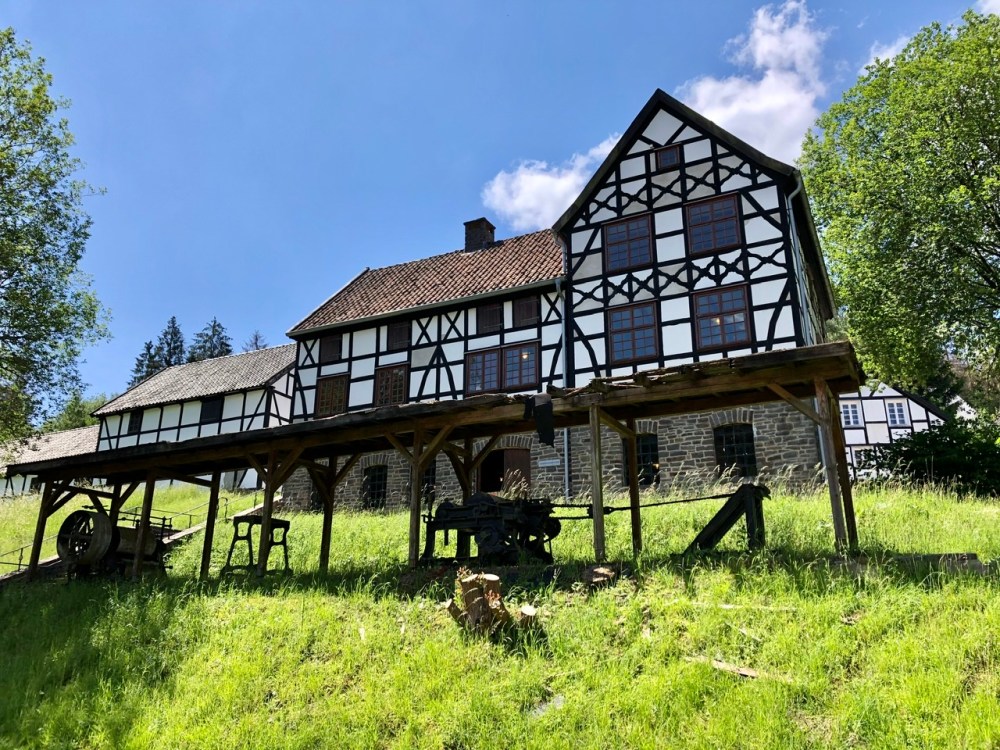 BDD15D1E-7E09-4544-9ECF-5679DC2BCB77