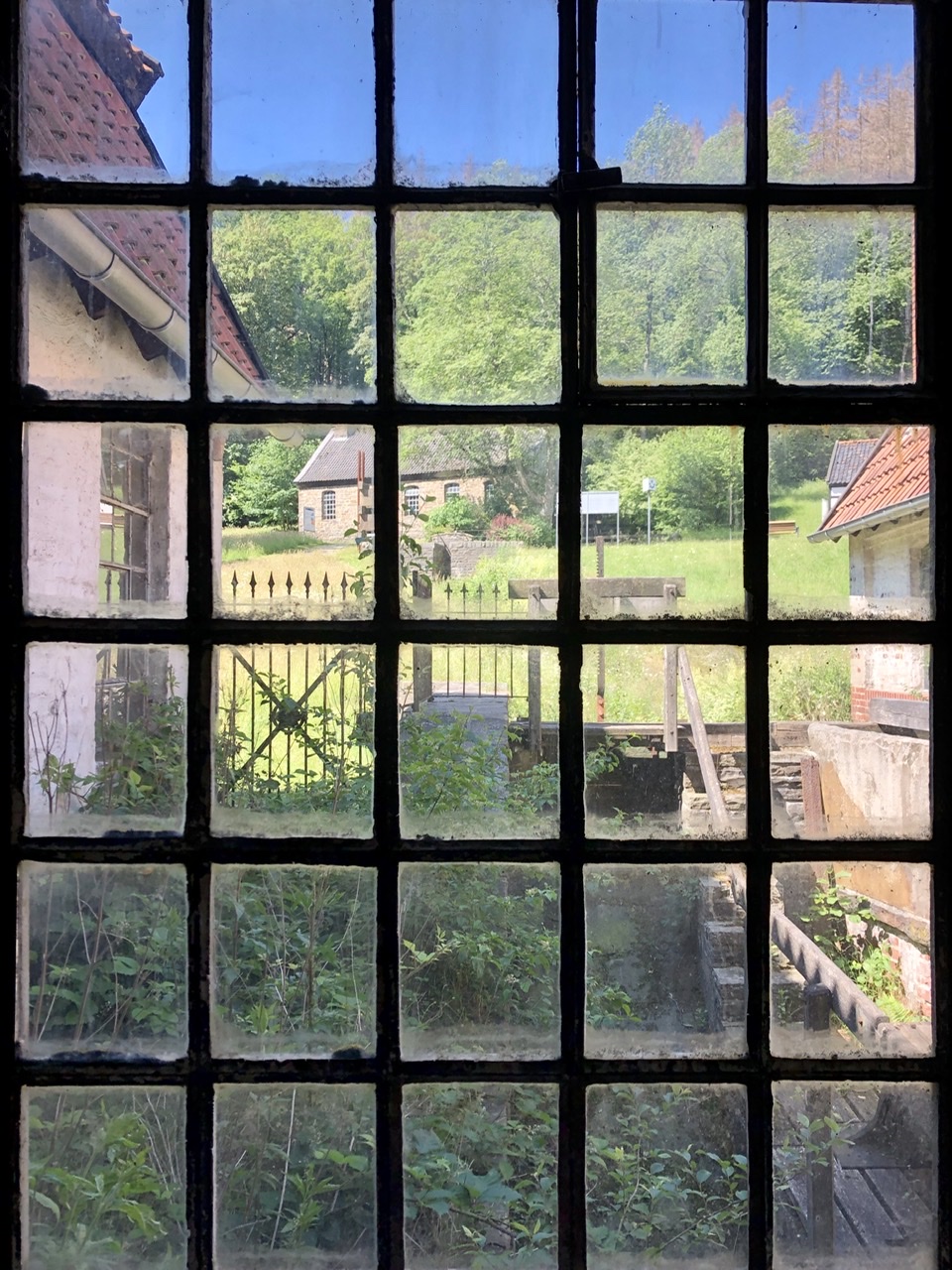 C8AC3C86-8CA0-45D9-9C7D-D147F5080C14