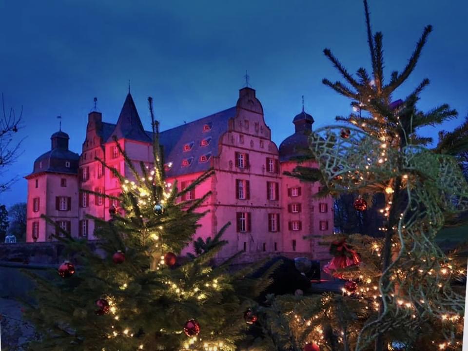 9E20B2ED-B018-4B9A-94CE-53E182FCE7FB